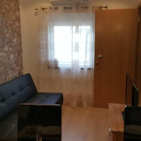 Apartamento Cardoso Ii. A 5 Minuto A Pé Da Do Peneco *